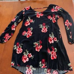 Tilly’s rose pattern dress